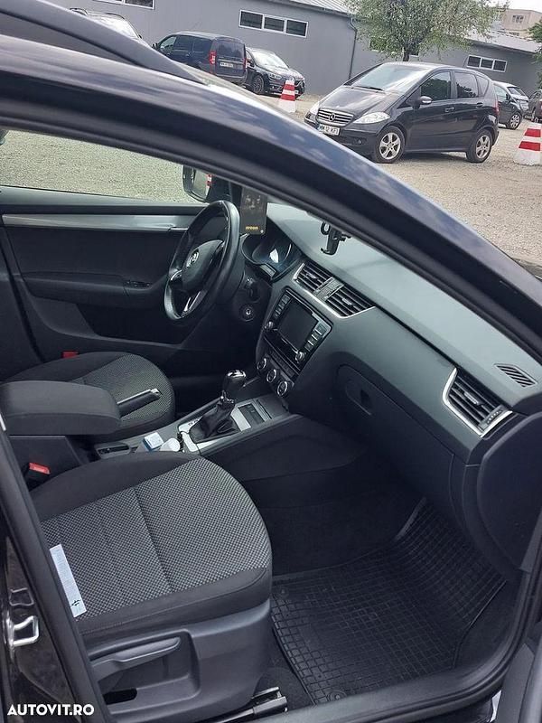 Second-hand Skoda Octavia Ambition 150 CP (110 kW) 2017 Culoarenegru Break