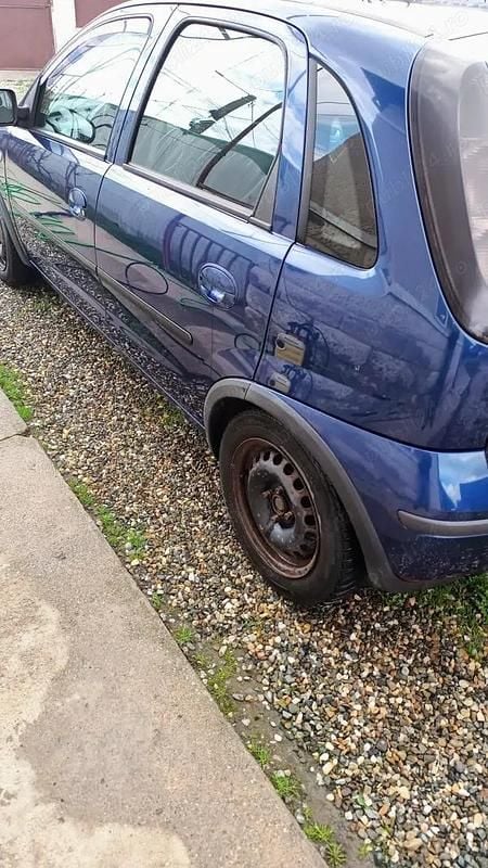 Second-hand Opel Corsa 70 CP (51 kW) 2004 Berlinǎ