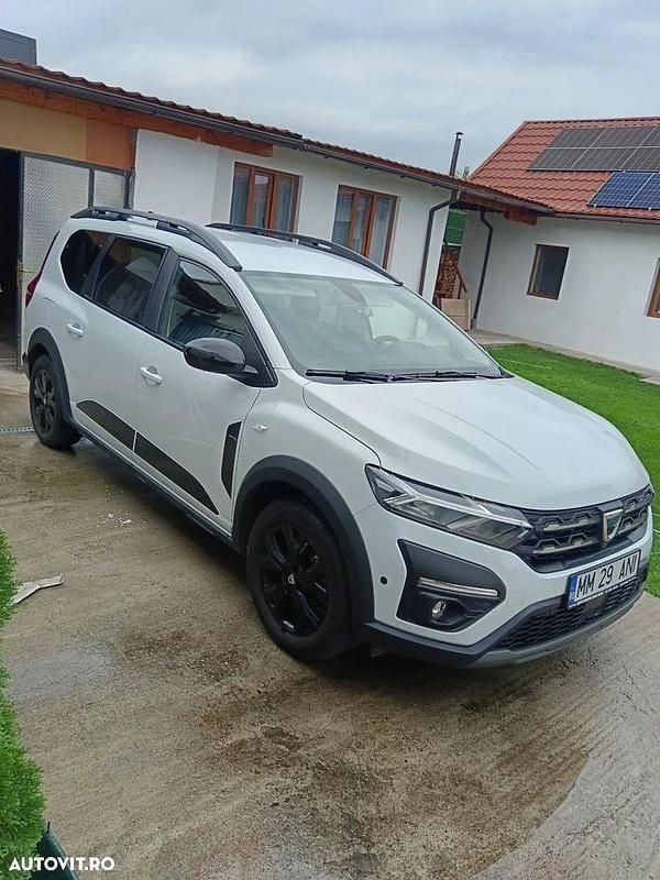 Culoarealb Utilizat 2022 Dacia Jogger Extreme Break | 14.500 EUR (Preț OK) - Imagine 1/4