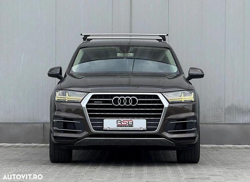Second-hand Audi Q7 Comfort 272 CP (200 kW) 2015 Culoaremaro SUV