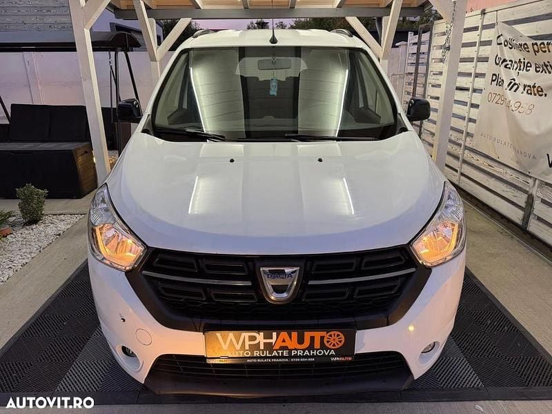 Alb Utilizat 2022 Dacia Lodgy Lauréate Monovolum | 9.922 EUR (Preț OK) - Imagine 1/4