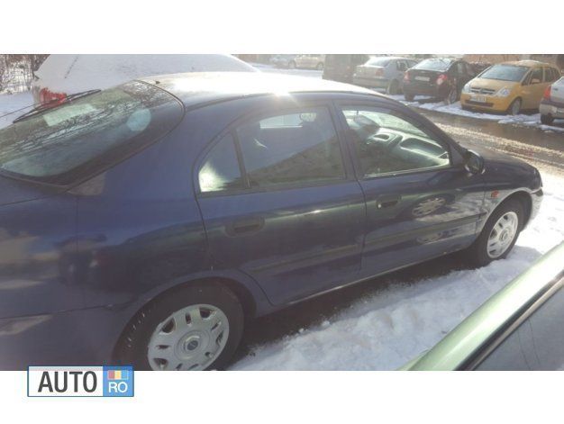 Second-hand Mitsubishi Carisma 1997 Albastru Berlinǎ