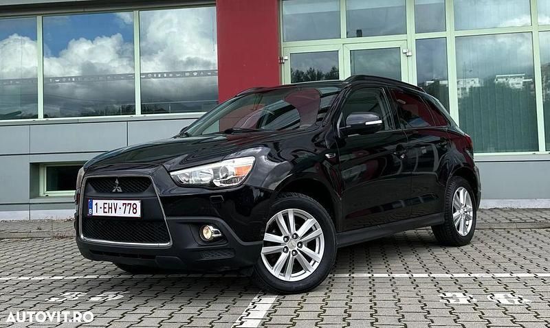 Culoarenegru Utilizat 2012 Mitsubishi ASX SUV | 7.499 EUR (Preț OK) - Imagine 1/4
