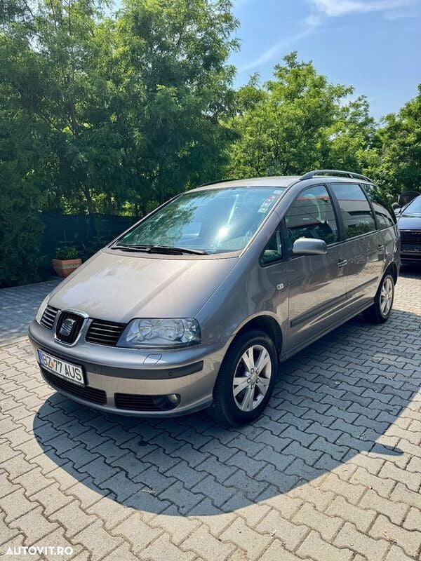 Gri Utilizat 2009 Seat Alhambra Sport Monovolum | 4.200 EUR (Preț OK) - Imagine 1/4
