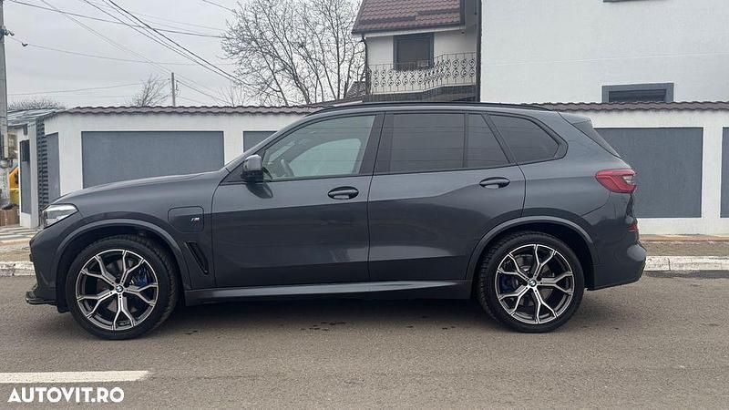Second-hand BMW X5 Comfort Edition 394 CP (289 kW) 2020 Culoarealte culori SUV