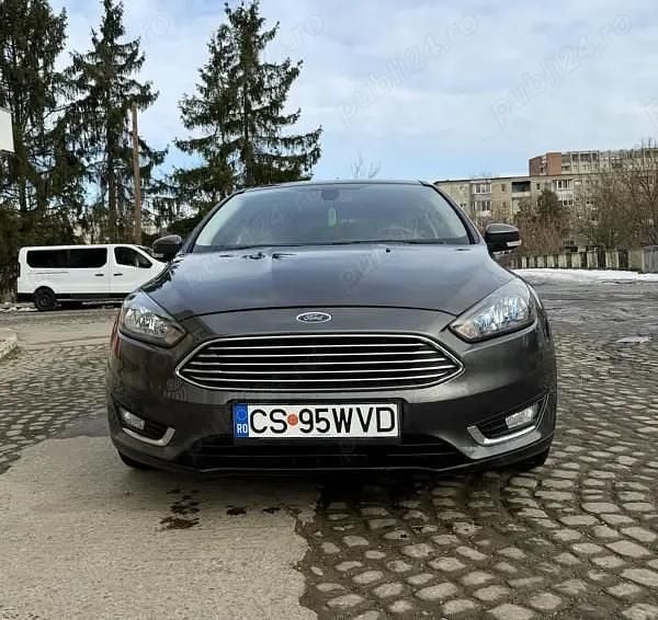 Gri Second-hand 2018 Ford Focus Hatchback | 7.000 EUR (Preț bun) - Imagine 1/4