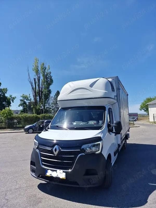 Alb Utilizat 2021 Renault Master Van | 16.000 EUR (Scump) - Imagine 1/4