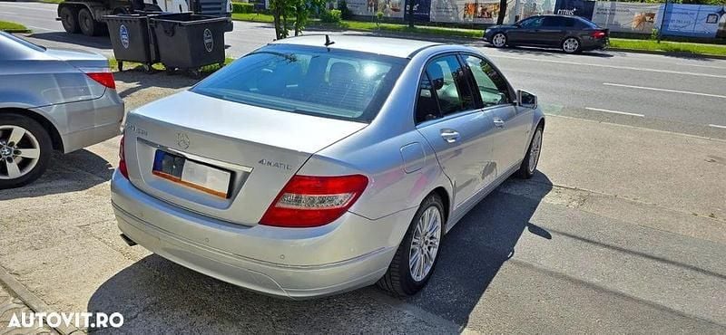 Second-hand Mercedes C250 Avantgarde 204 CP (150 kW) 2011 Culoaregri Berlinǎ