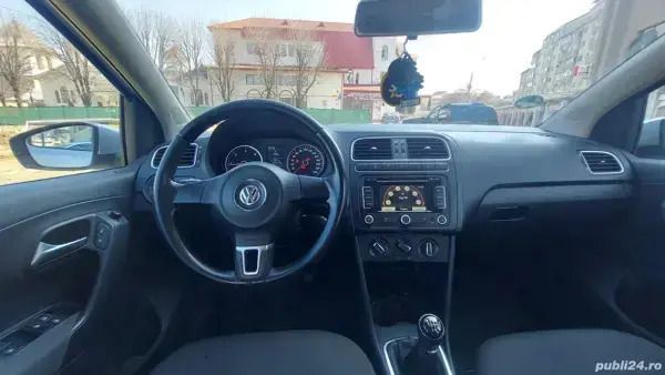 Utilizat 2014 VW Polo Berlinǎ | 4.490 EUR - Imagine 1/4