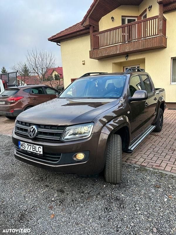 Culoaremaro Utilizat 2015 VW Amarok Highline Pickup | 14.500 EUR (Preț bun) - Imagine 1/4
