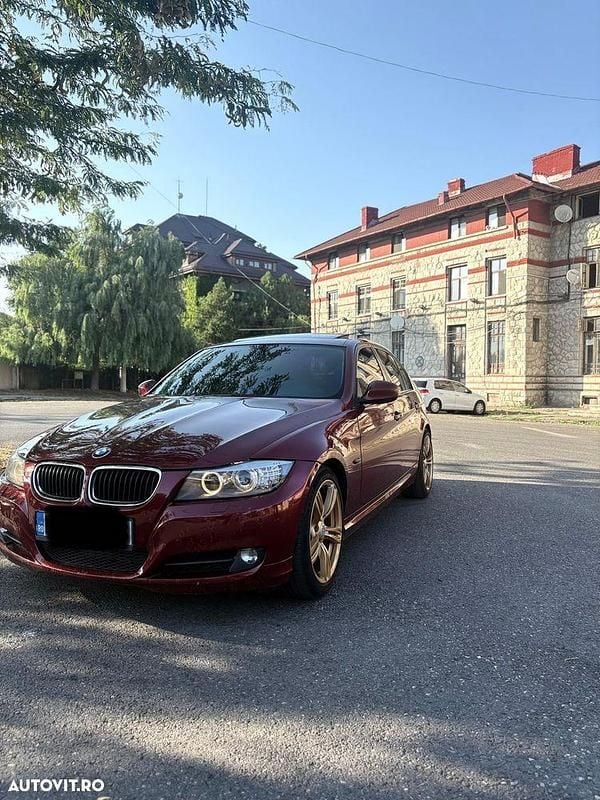 Culoarerosu Utilizat 2009 BMW 320 Sport Line Berlinǎ | 7.500 EUR (Scump) - Imagine 1/4