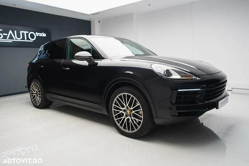 Culoarenegru Utilizat 2018 Porsche Cayenne S SUV | 49.000 EUR (Preț OK) - Imagine 1/4