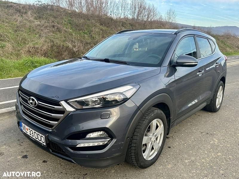 Culoaregri Second-hand 2016 Hyundai Tucson Premium SUV | 11.000 EUR (Preț bun) - Imagine 1/4