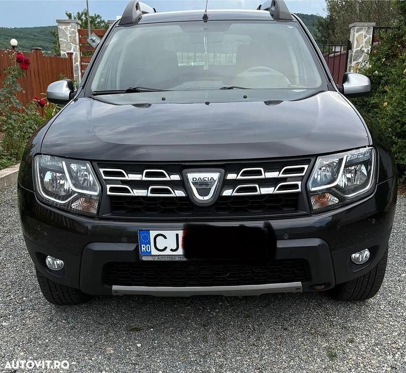 Negru Utilizat 2014 Dacia Duster Prestige SUV | 8.700 EUR (Preț OK) - Imagine 1/4