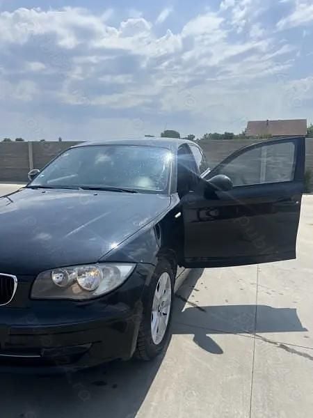 Utilizat 2009 BMW 118 Hatchback | 2.200 EUR (Super Preț) - Imagine 1/4