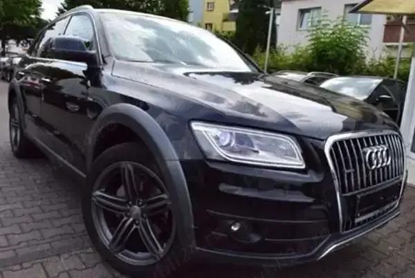 Negru Utilizat 2015 Audi Q5 S-Line SUV | 18.000 EUR (Preț OK) - Imagine 1/4