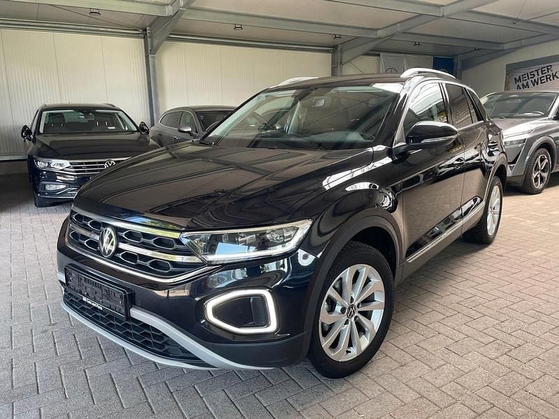 Utilizat 2023 VW T-Roc Style SUV | 21.384 EUR (Puțin scump) - Imagine 1/1