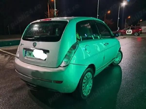 Second-hand Lancia Ypsilon 2009 Hatchback