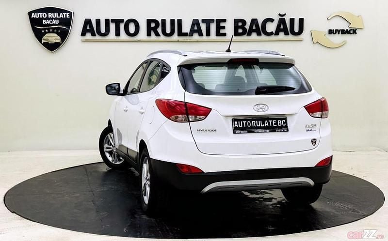 Second-hand Hyundai ix35 135 CP (99 kW) 2012 Culoarealb SUV