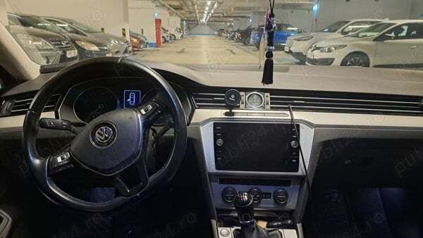 Utilizat 2018 VW Passat Berlinǎ | 16.100 EUR (Preț bun) - Imagine 1/4