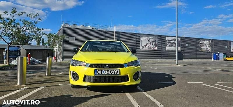 Second-hand Mitsubishi Lancer Invite 117 CP (86 kW) 2017 Culoaregalbeuriu Berlinǎ
