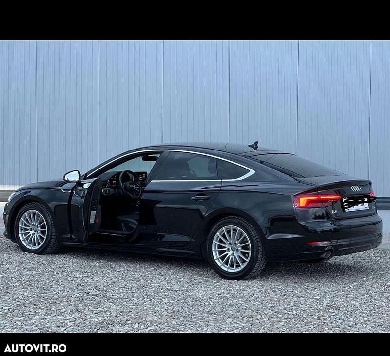 Culoarenegru Utilizat 2018 Audi A5 Sportback Comfort Hatchback | 22.700 EUR (Preț OK) - Imagine 1/4
