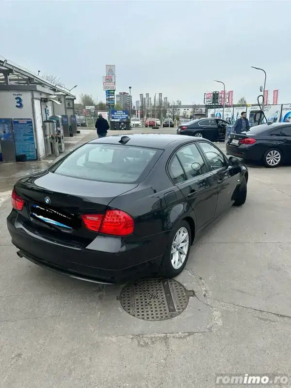 Negru Utilizat 2009 BMW 318 Berlinǎ | 5.200 EUR (Preț OK) - Imagine 1/4