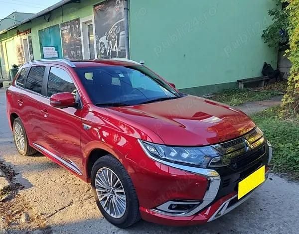 Second-hand Mitsubishi Outlander P-HEV 135 CP (99 kW) 2020 SUV