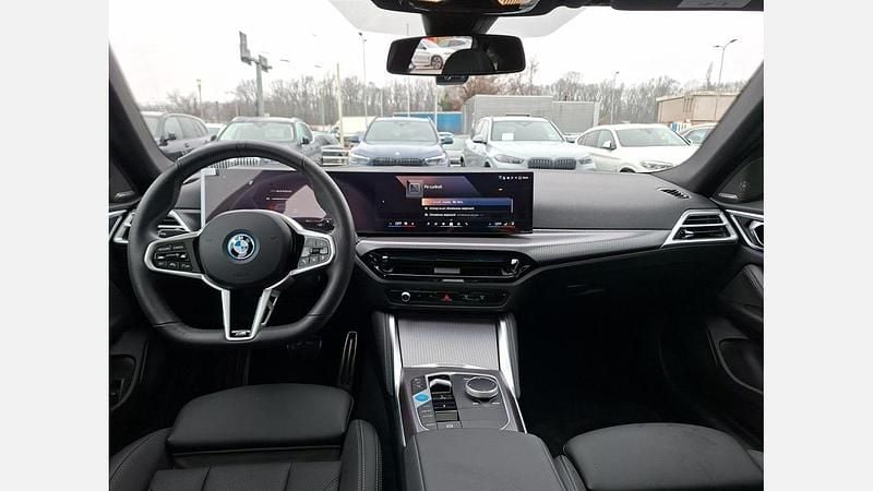 Gri brooklyn metalizat m metalizat Second-hand 2025 BMW i4 Comfort Edition Berlinǎ | 49.344 EUR (Preț OK) - Imagine 1/4