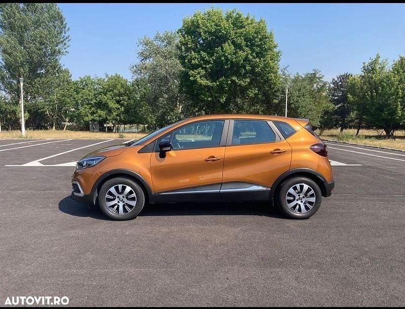 Second-hand Renault Captur Zen 90 CP (66 kW) 2019 Culoareportocaliu SUV