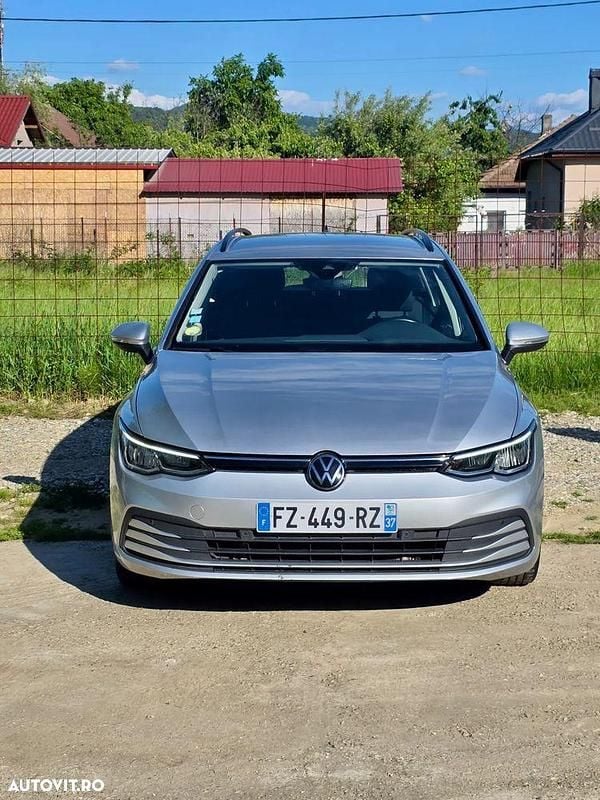 Culoareargint Utilizat 2021 VW Golf VIII Style Break | 14.990 EUR (Preț bun) - Imagine 1/4