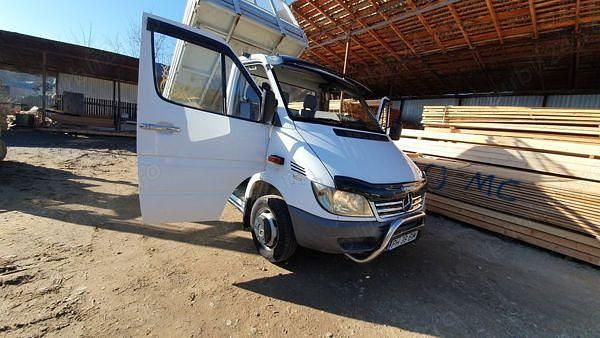 Second-hand Mercedes Sprinter 163 CP (119 kW) 2004 Van