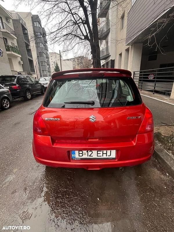 Second-hand Suzuki Swift GLX 92 CP (67 kW) 2007 Culoareportocaliu Hatchback