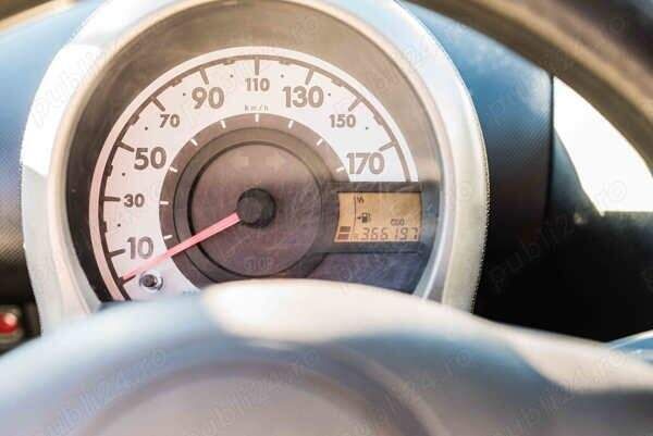 Second-hand Citroën C1 68 CP (50 kW) 2012 Alb Hatchback