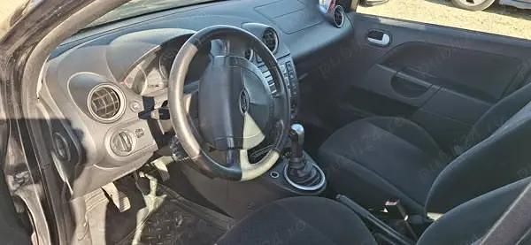 Utilizat 2004 Ford Fiesta Hatchback | 1.000 EUR (Preț OK) - Imagine 1/4