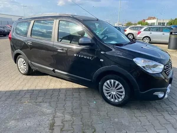 Utilizat 2018 Dacia Lodgy Monovolum | 6.900 EUR (Preț bun) - Imagine 1/4