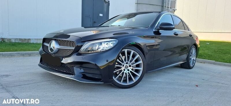 Negru Utilizat 2019 Mercedes C200 AMG line Berlinǎ | 17.700 EUR (Super Preț) - Imagine 1/4