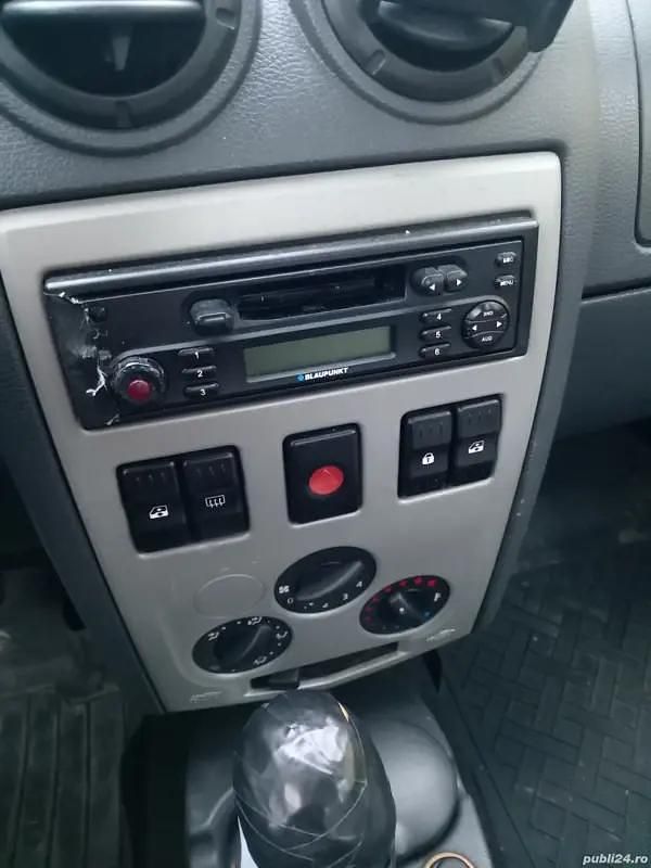 Second-hand Dacia Logan 75 CP (55 kW) 2006 Berlinǎ