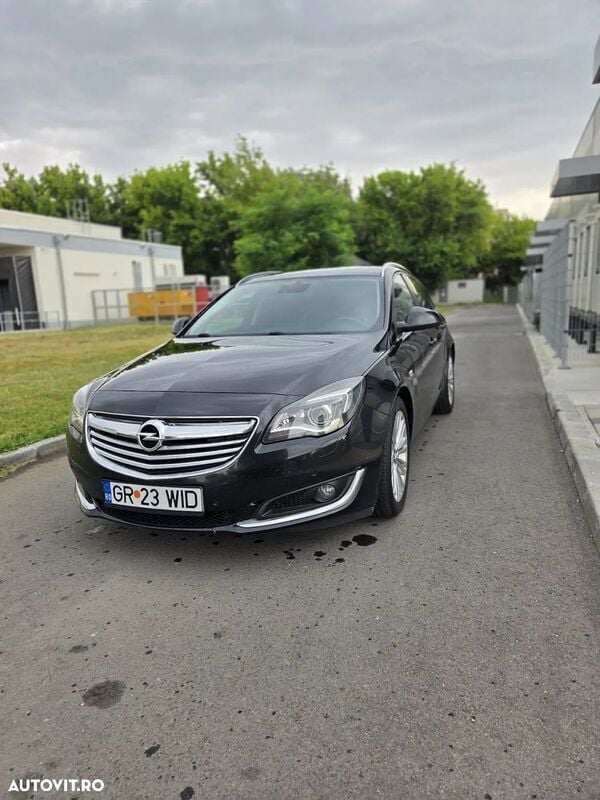 Negru Utilizat 2014 Opel Insignia Business Innovation Break | 6.100 EUR (Preț OK) - Imagine 1/4