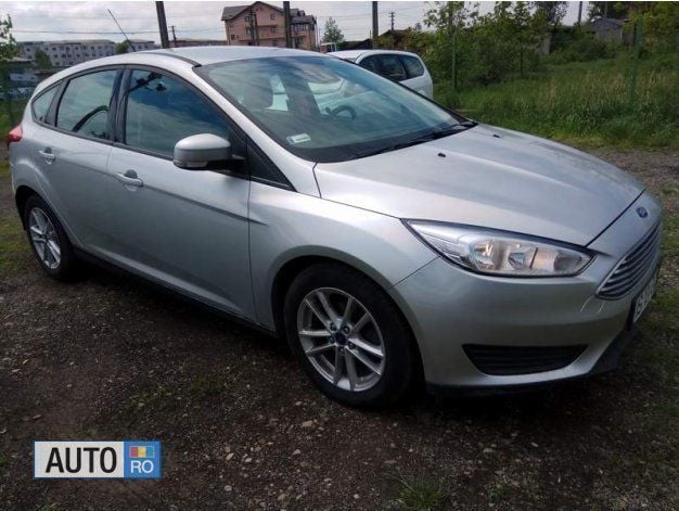 Second-hand Ford Focus 125 CP (91 kW) 2016 Argintiu Hatchback