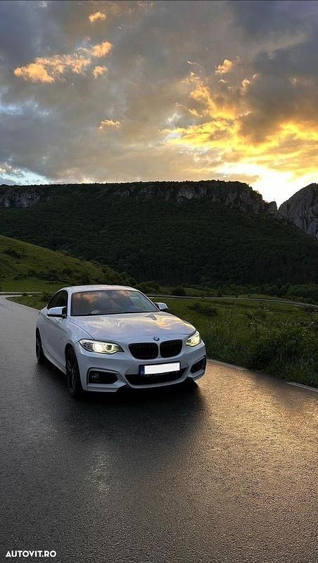 Culoarealb Utilizat 2016 BMW 218 M Sport Coupe | 12.499 EUR (Scump) - Imagine 1/4