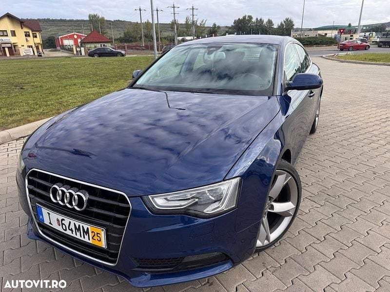 Culoarealbastru Utilizat 2015 Audi A5 Sportback Sport | 12.250 EUR (Super Preț) - Imagine 1/4