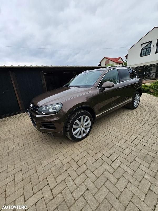 Maro Utilizat 2011 VW Touareg Mountain SUV | 10.900 EUR (Preț OK) - Imagine 1/4