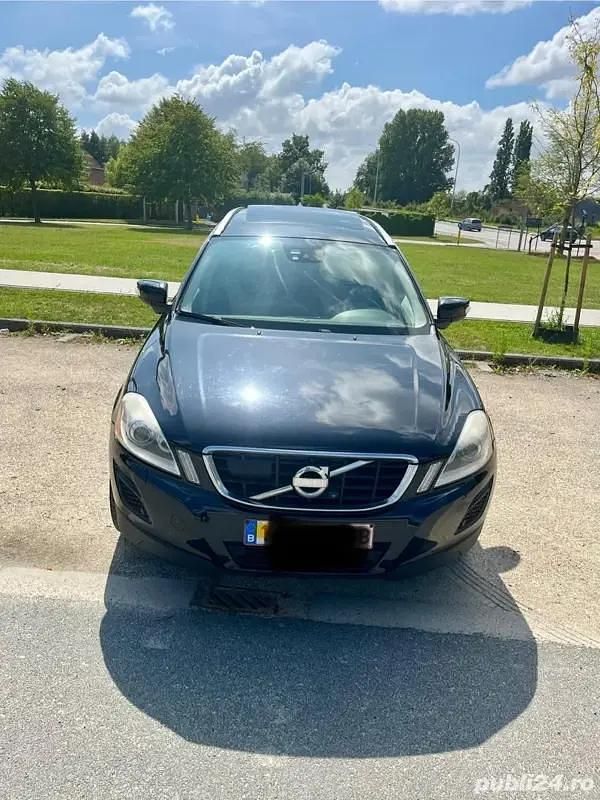 Utilizat 2013 Volvo XC60 SUV | 9.900 EUR (Scump) - Imagine 1/4