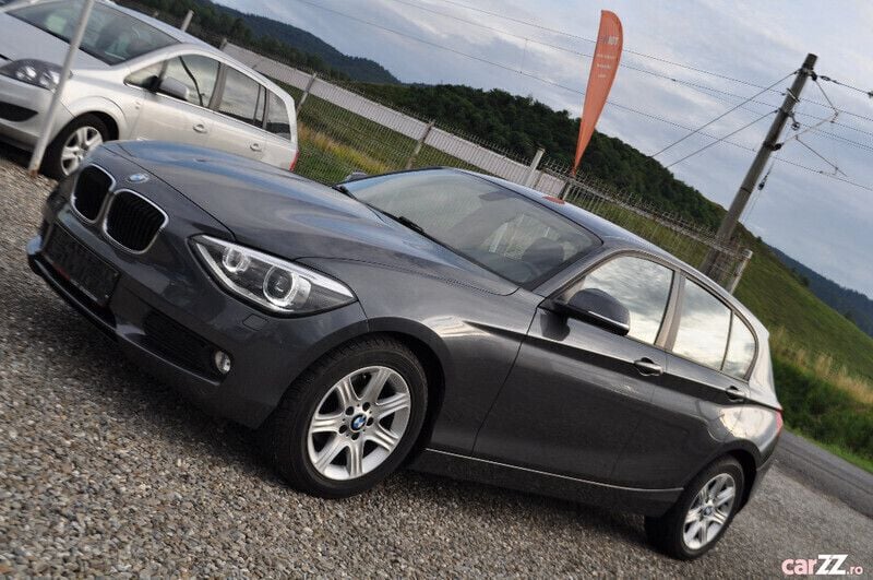 Gri Utilizat 2012 BMW 116 Comfort Edition Hatchback | 7.750 EUR (Preț OK) - Imagine 1/4