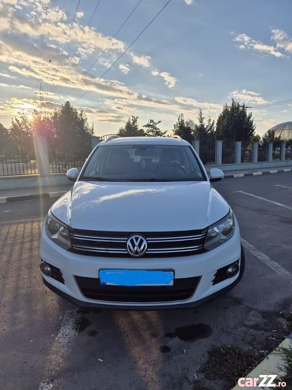 Culoarealb Utilizat 2012 VW Tiguan SUV | 8.700 EUR (Preț bun) - Imagine 1/4