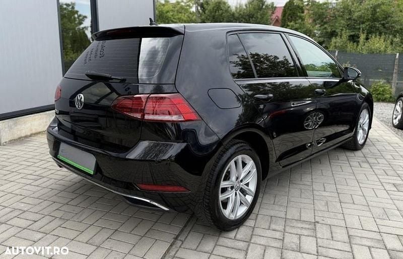 Second-hand VW Golf VII 150 CP (110 kW) 2020 Culoarenegru