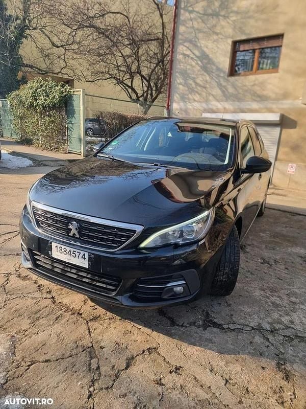 Second-hand Peugeot 308 Active 120 CP (88 kW) 2018 Culoarenegru Break