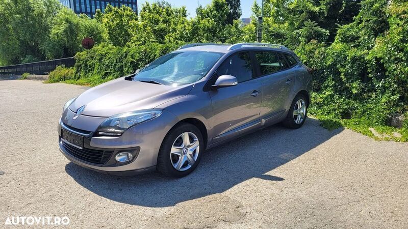 Gri Utilizat 2013 Renault Mégane GrandTour Business Break | 3.290 EUR (Super Preț) - Imagine 1/4