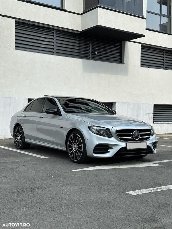Argint Utilizat 2019 Mercedes E300 AMG line Berlinǎ | 28.500 EUR (Preț OK) - Imagine 1/4